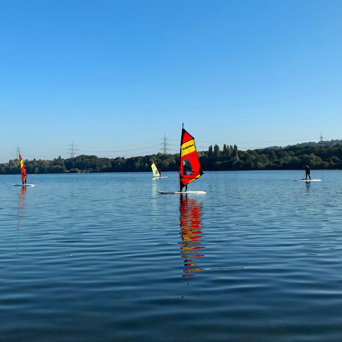 Surfschule &amp; Wassersport-Verleih